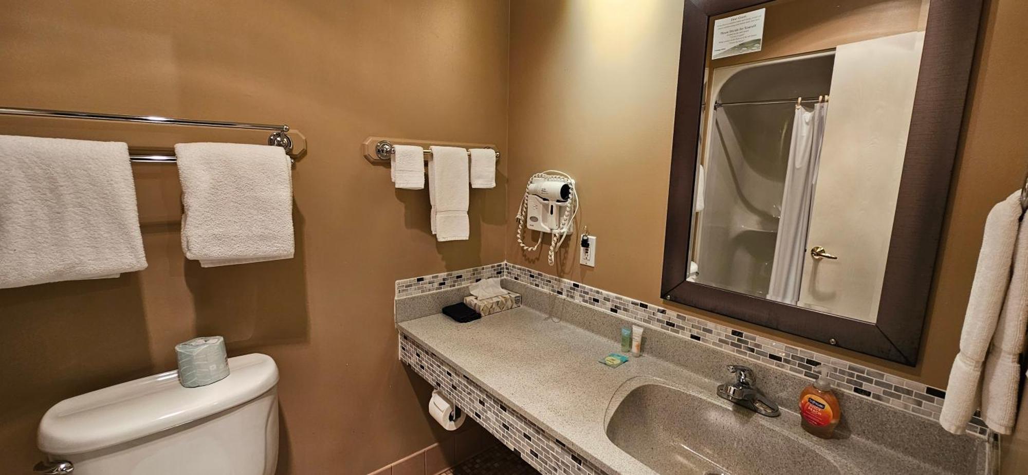 Chequamegon Lake Superior Lodge Bayfield Ngoại thất bức ảnh