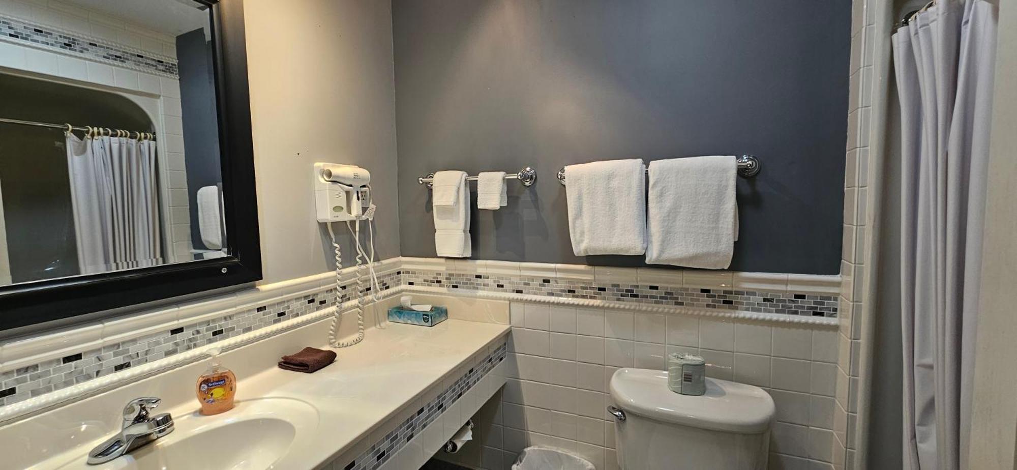 Chequamegon Lake Superior Lodge Bayfield Ngoại thất bức ảnh