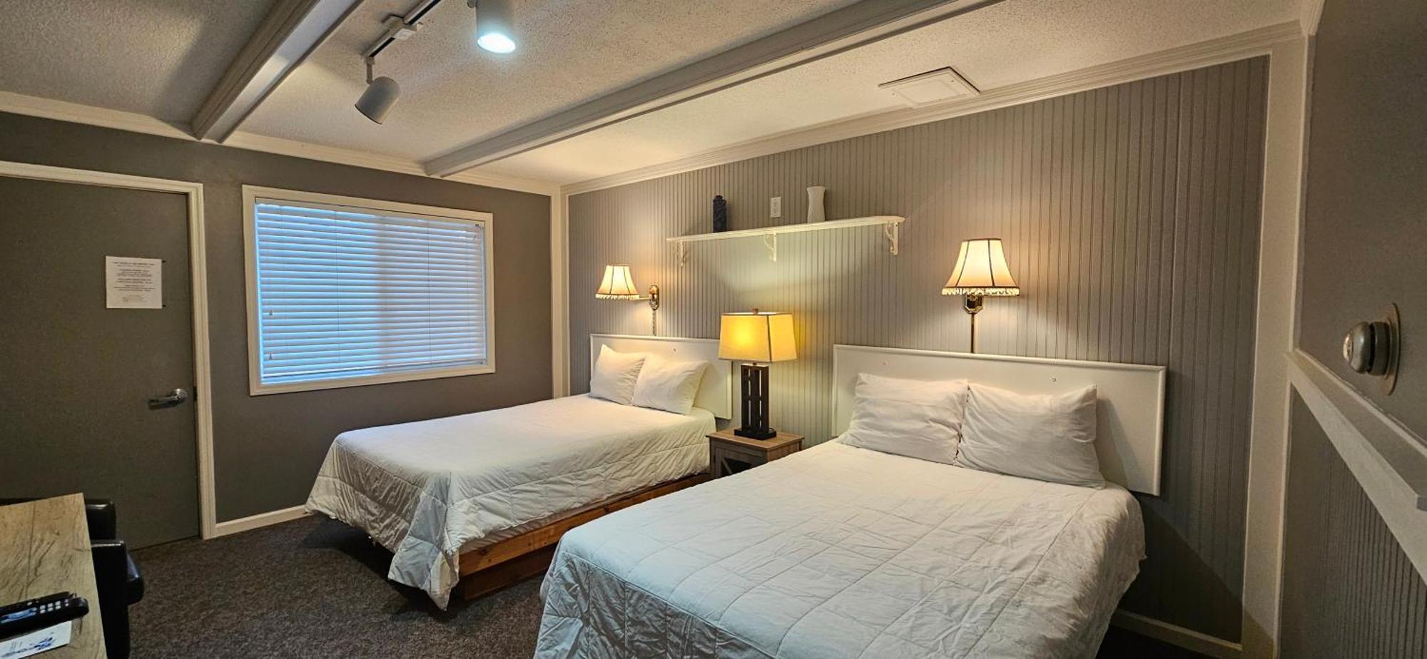 Chequamegon Lake Superior Lodge Bayfield Ngoại thất bức ảnh